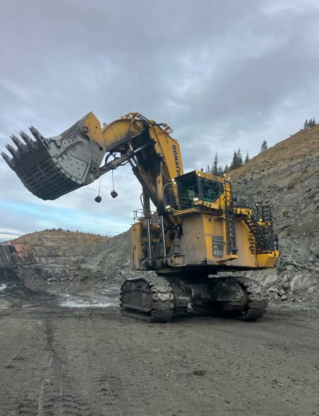 Komatsu PC 4000-11 7